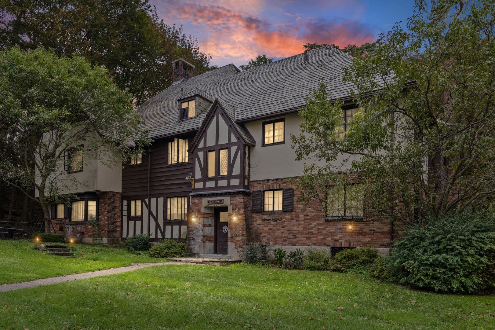 Rochester Apartment: 125 Highland Parkway