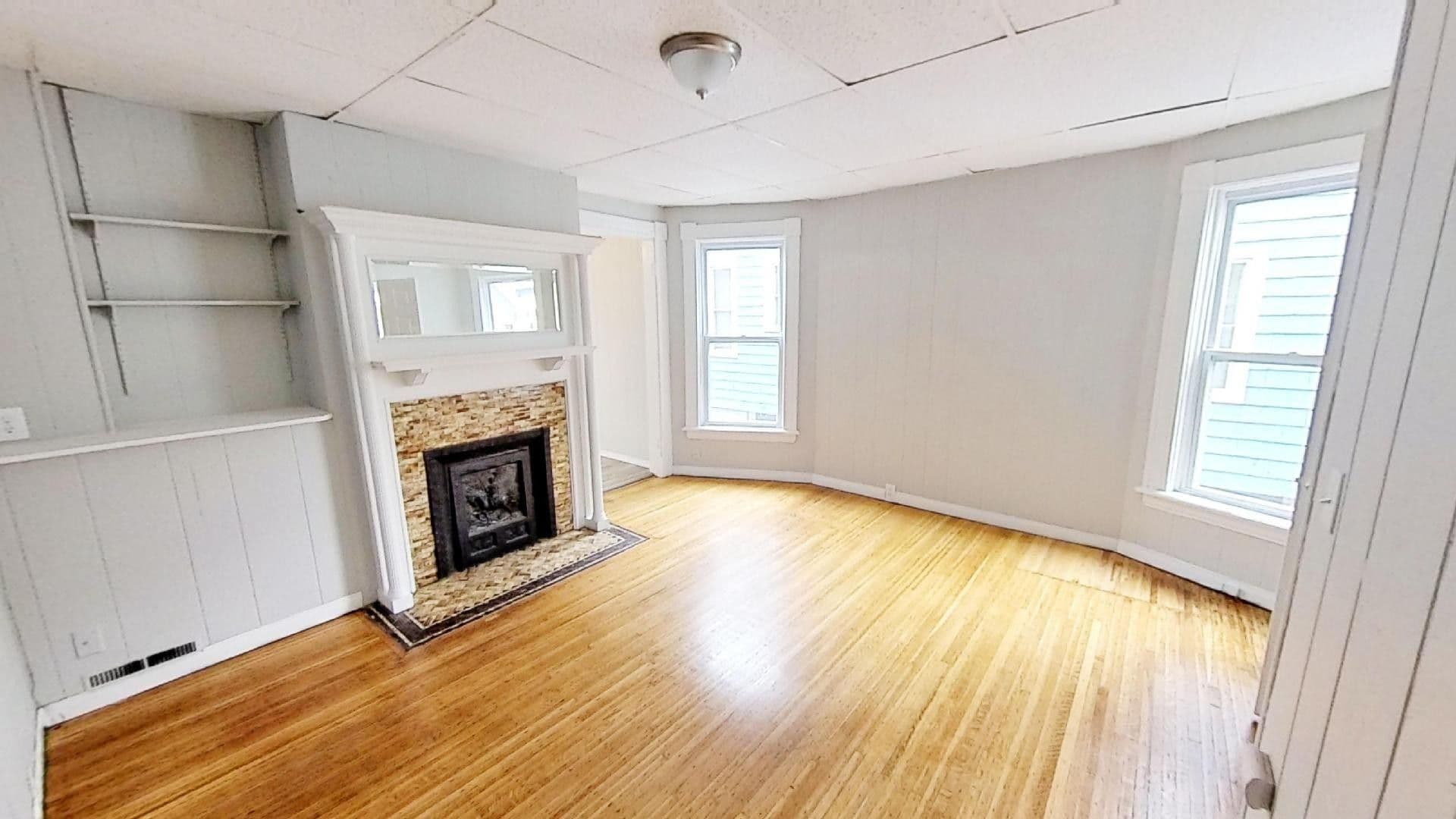 Rochester Apartment: 439 Meigs St