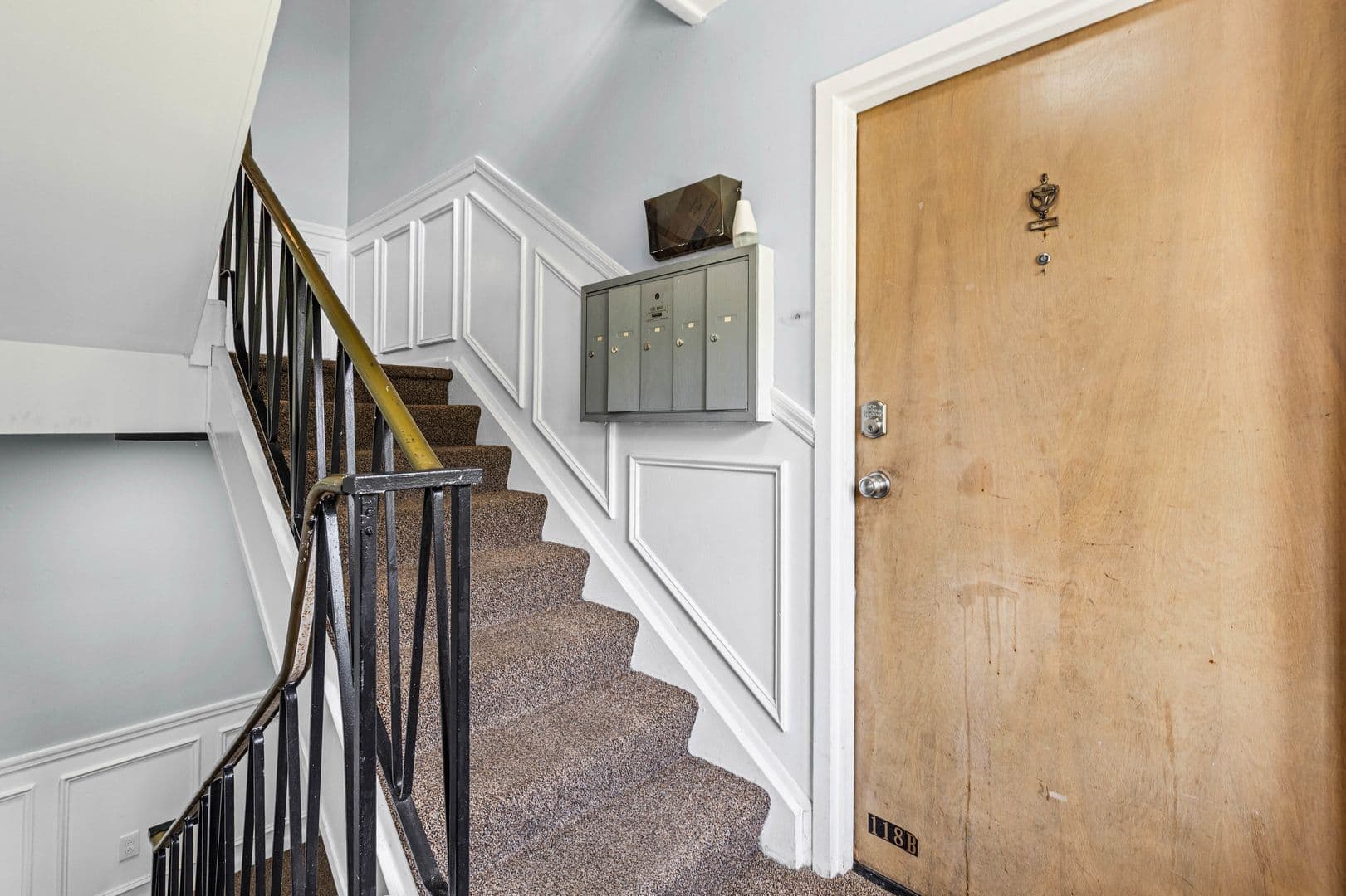 Canandaigua Apartment: 223 Bristol St