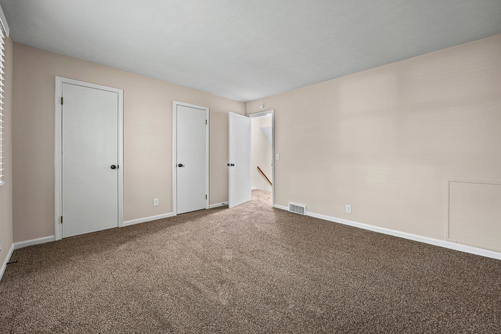 Greece Apartment: 419 Britton Road