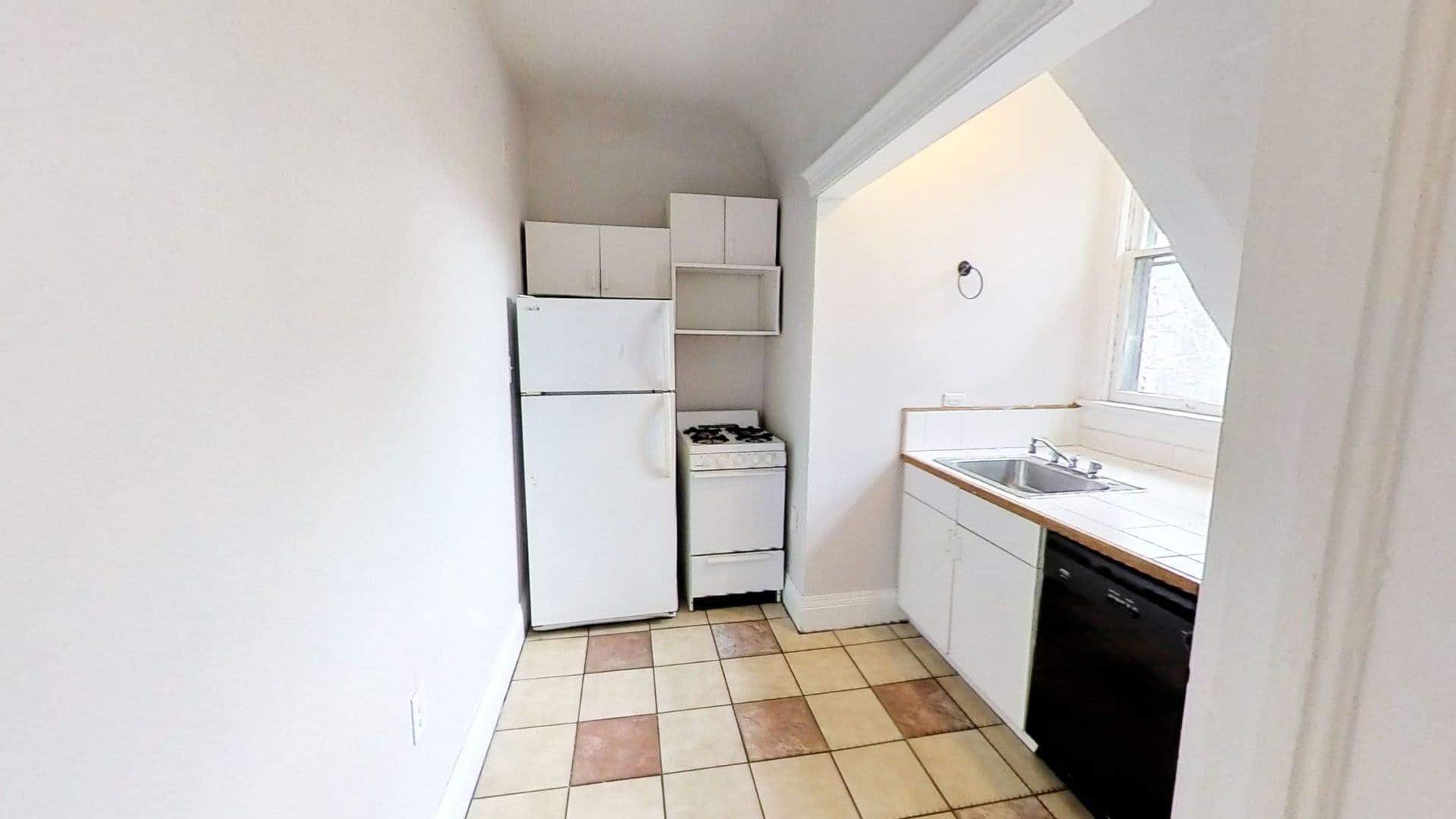 Rochester Apartment: 30 Oxford St