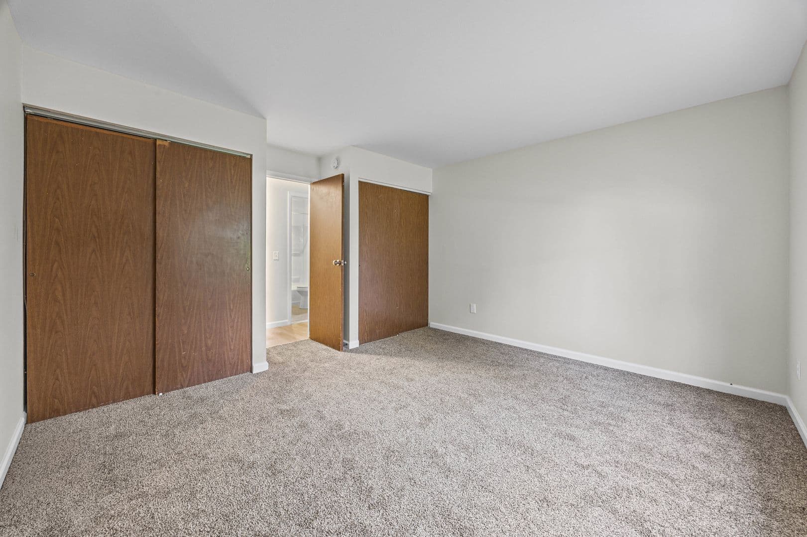 Irondequoit Apartment: 2519 Culver Road