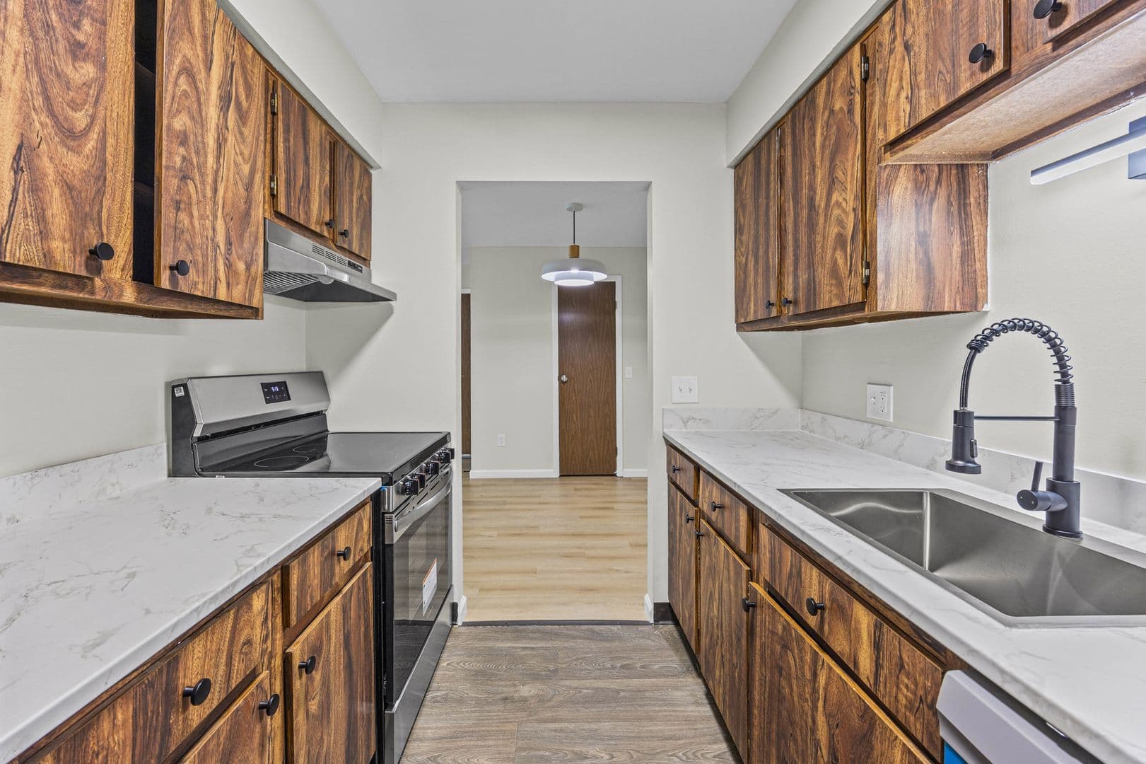 Irondequoit Apartment: 2519 Culver Road