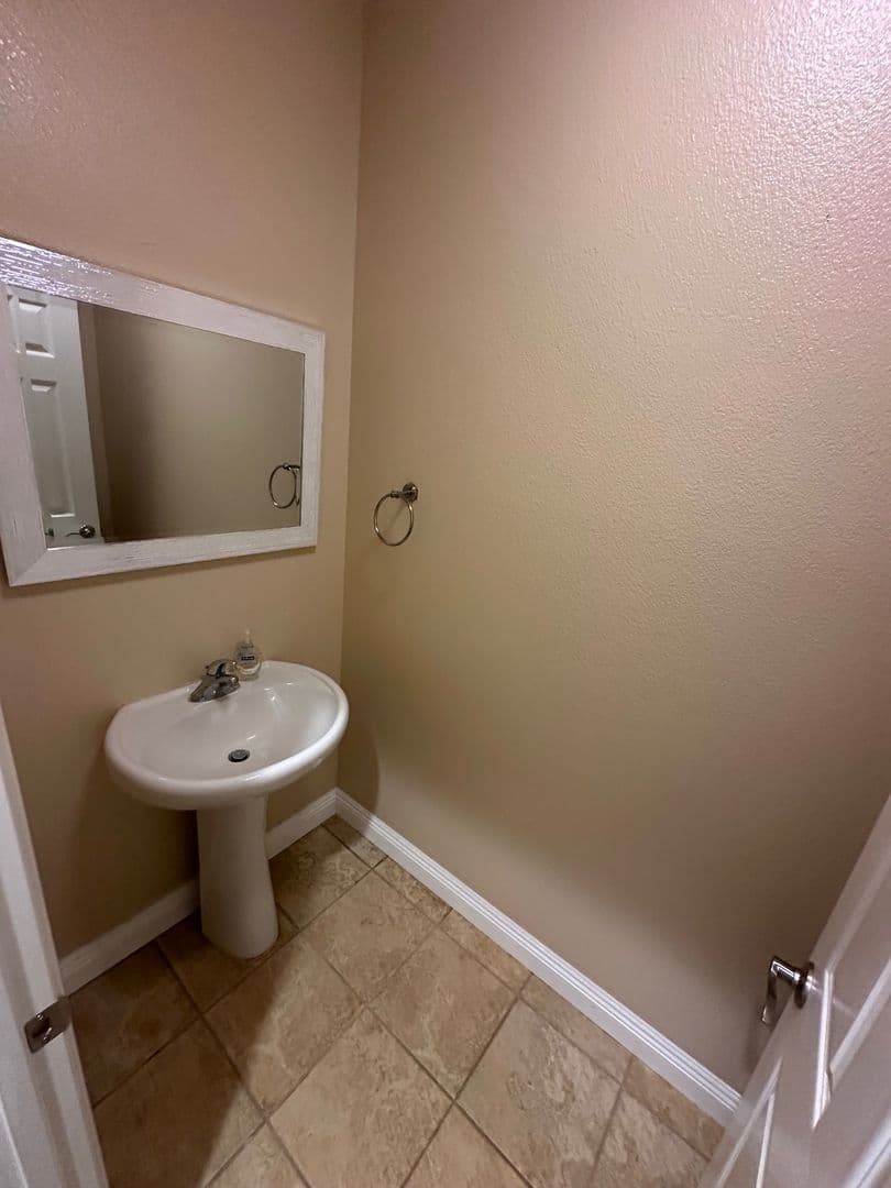Stockton House: 634 Beeler St