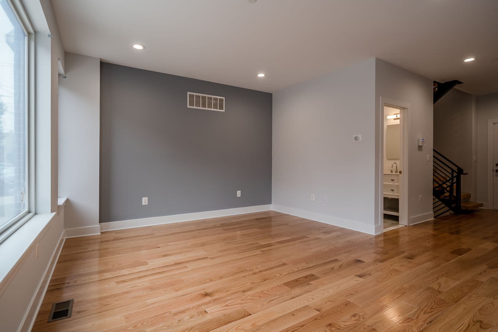 Philadelphia House: 237 Tasker Street