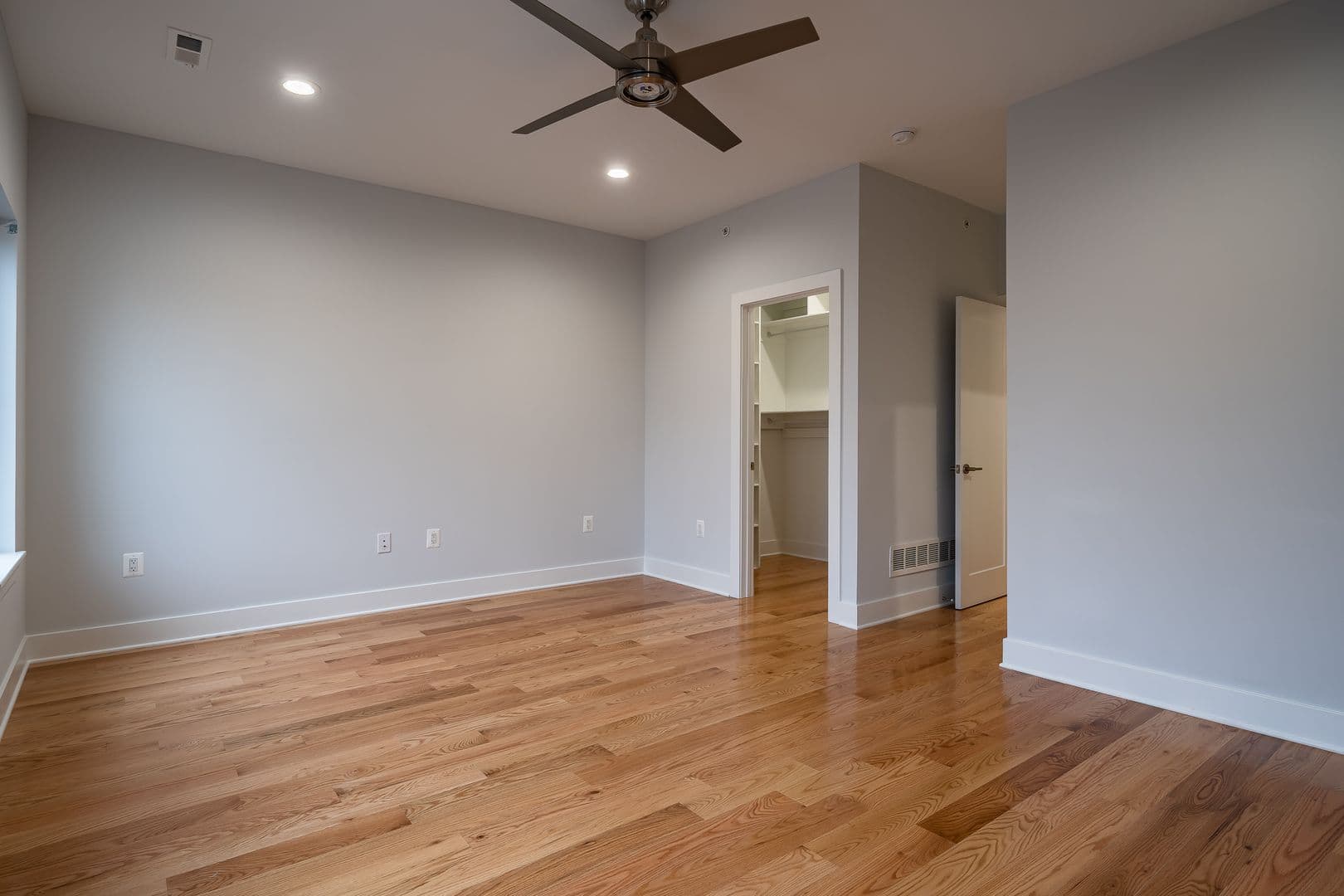 Philadelphia House: 237 Tasker Street