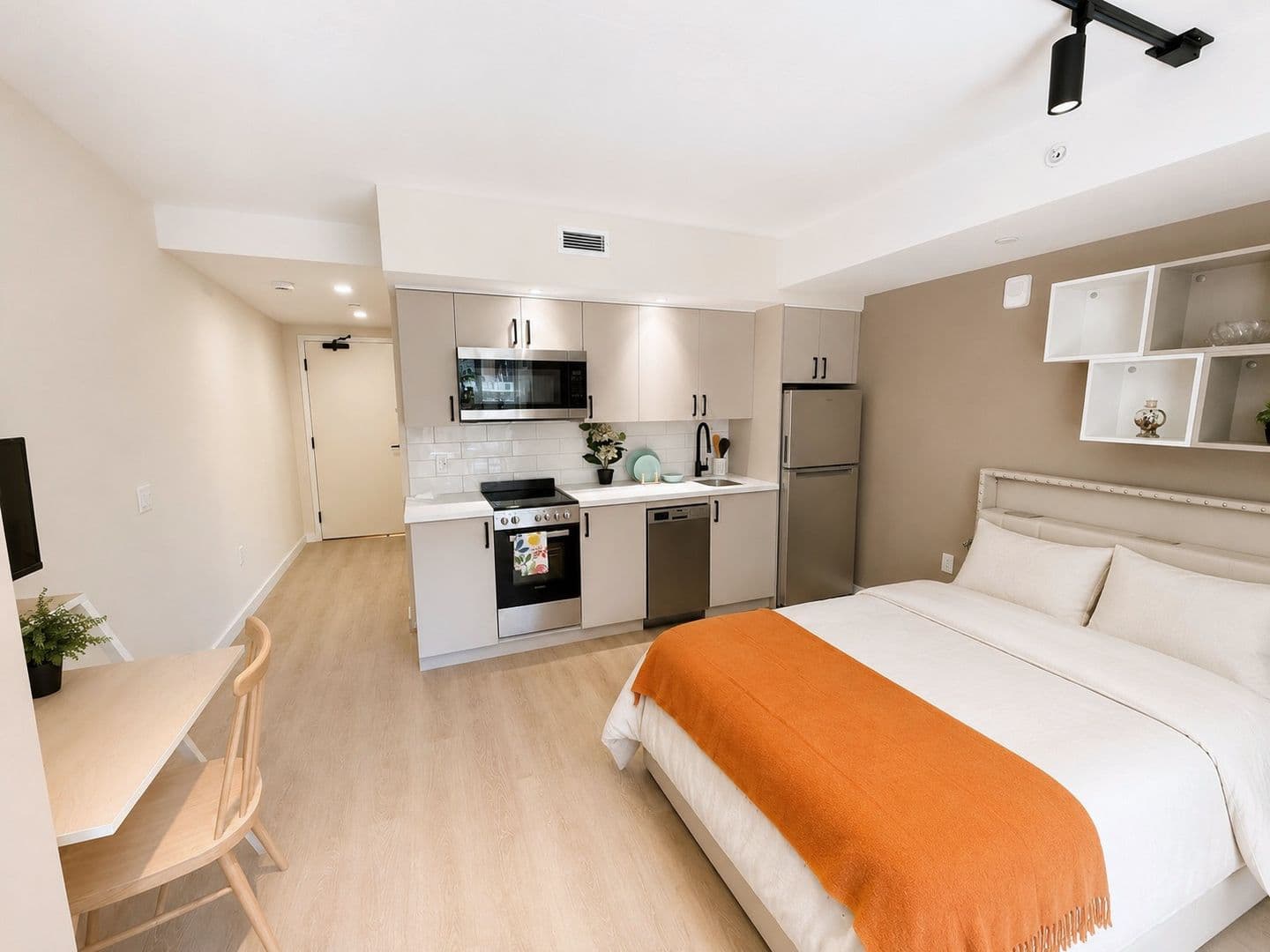 Philadelphia Apartment: 1813 Ranstead St