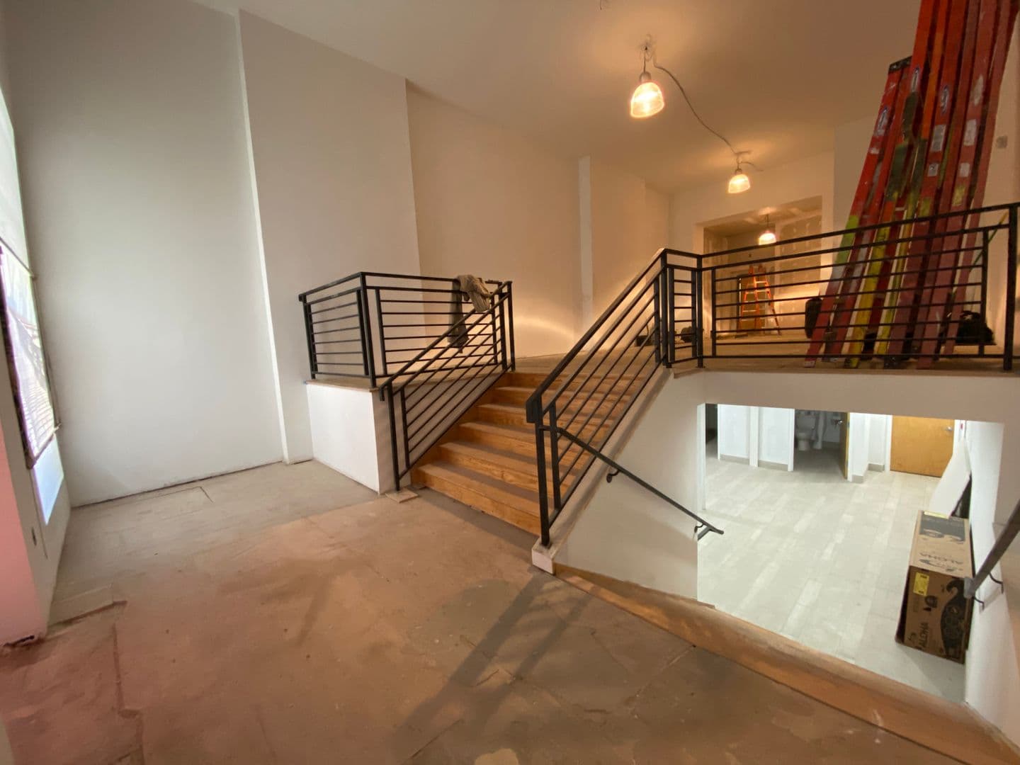 Philadelphia Apartment: 1935-37 Chestnut Street