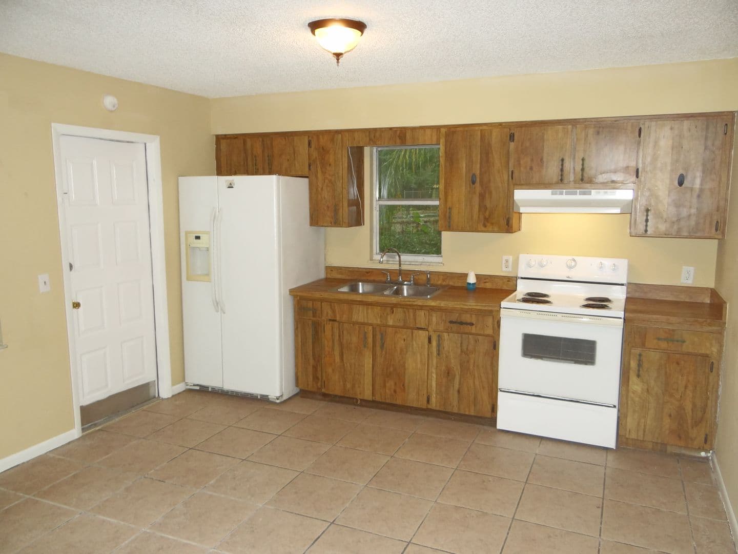 Dade City House: 37850 WDCF Dr. #2