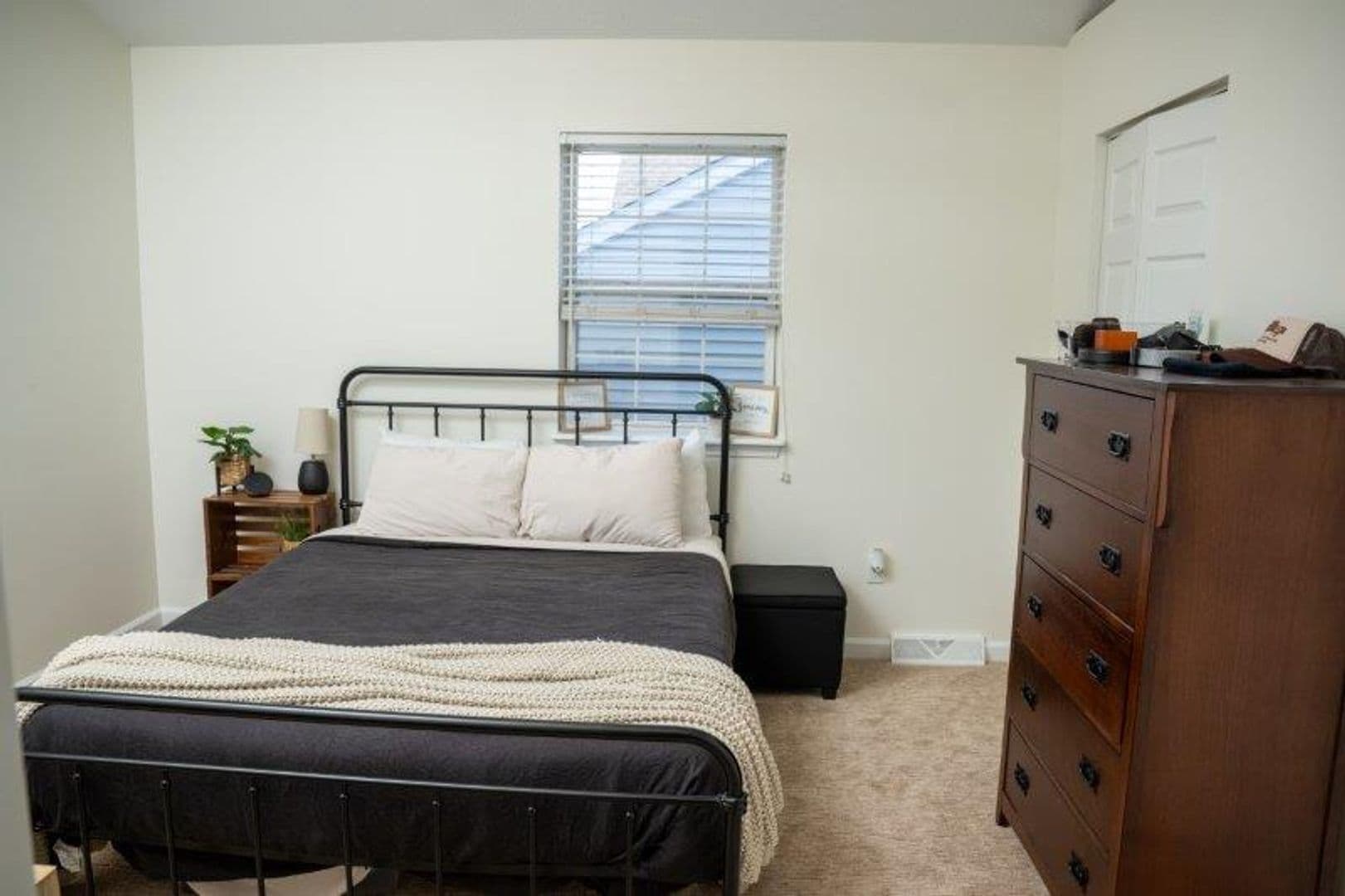 Erie Apartment: 1640-1698 West Grandview Blvd.