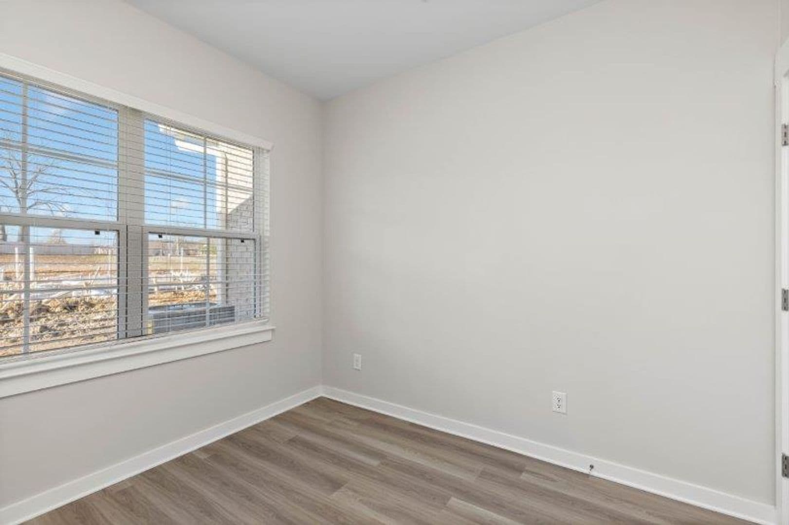 Hendersonville Apartment: 802 Old Town Circle