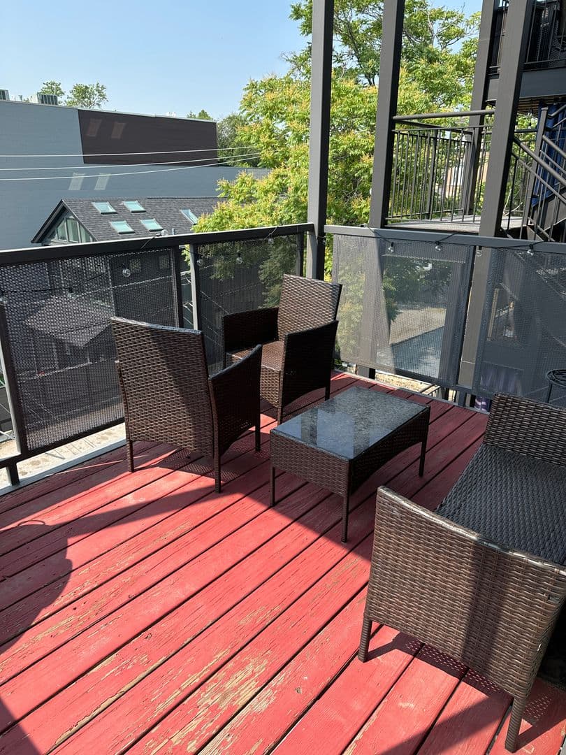 Chicago Apartment: 1649 W. Cortland