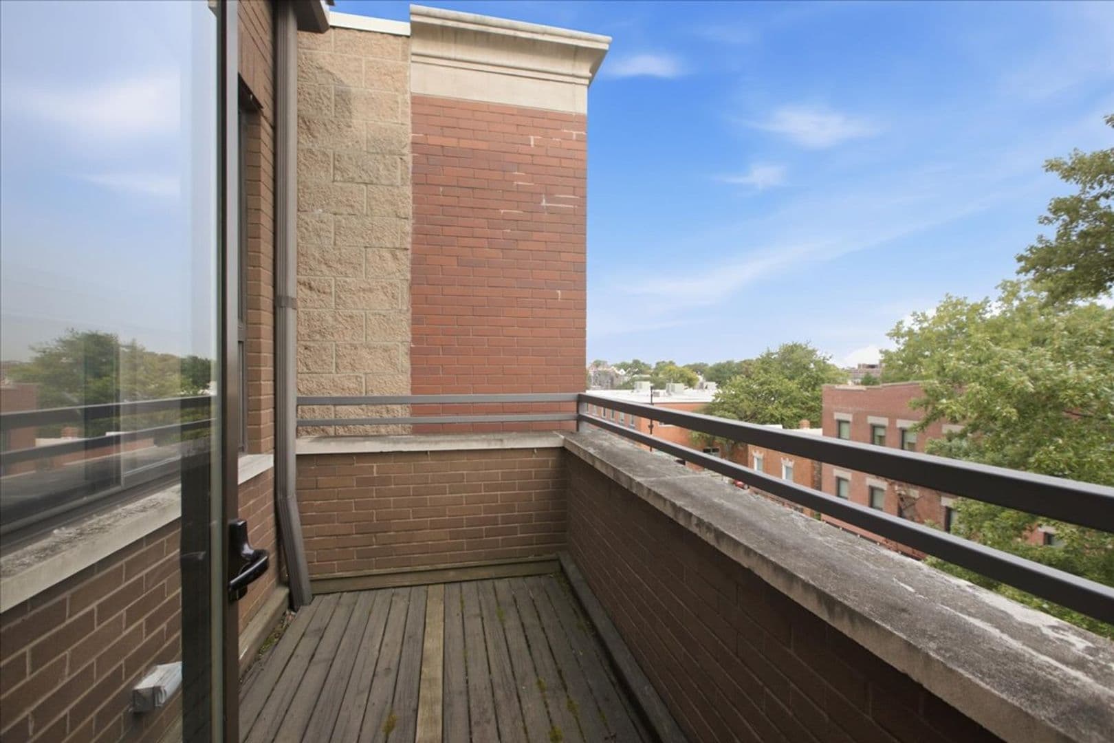 Chicago Apartment: 1649 W. Cortland