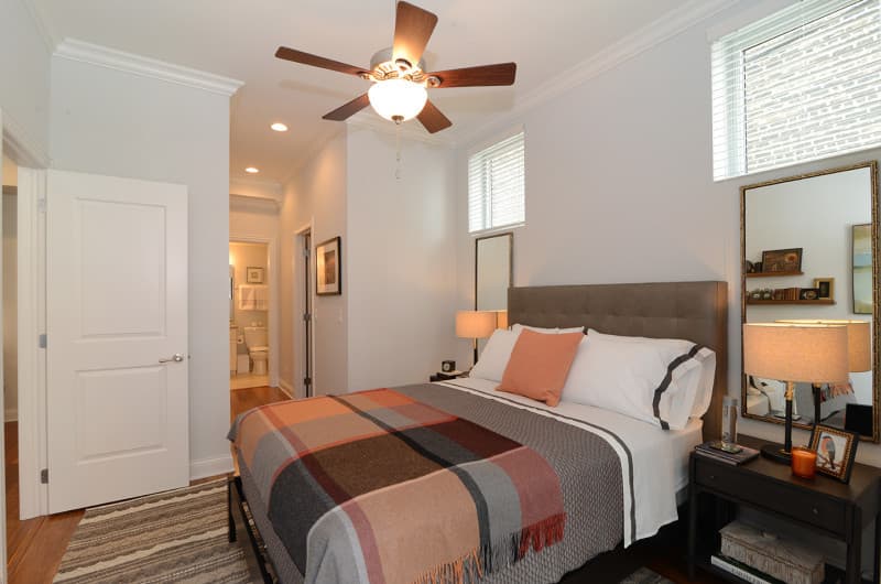 Chicago Apartment: 951 West Huron