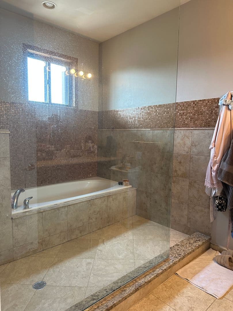Chicago Apartment: 1649 W. Cortland