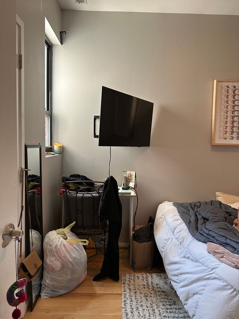 Chicago Apartment: 1649 W. Cortland