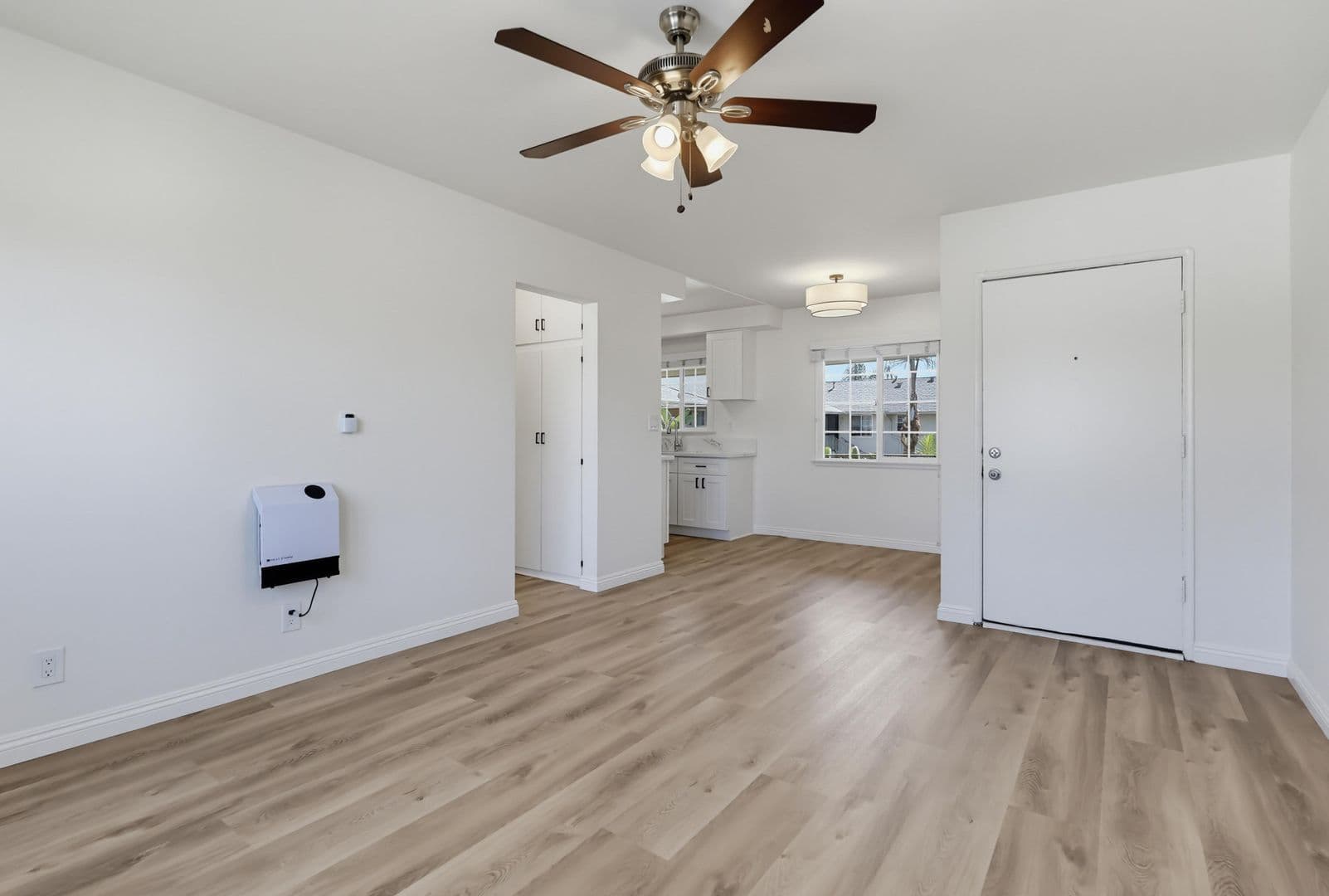 Los Angeles Apartment: 6627 - 6635 Crenshaw Blvd