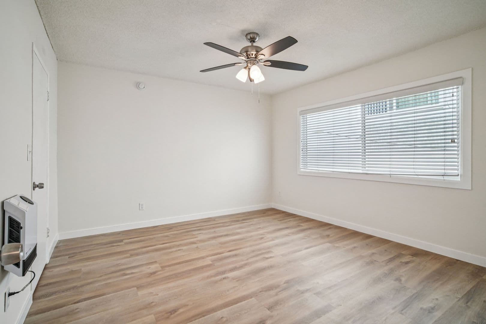 Los Angeles Apartment: 2026 Shenandoah St