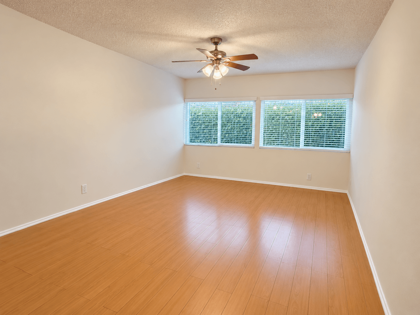 Los Angeles Apartment: 3715 W. 27th St