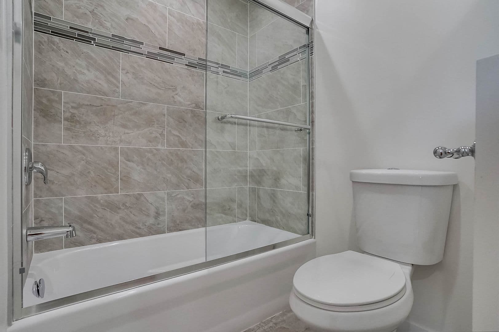 Los Angeles Apartment: 2330 S. Corning St