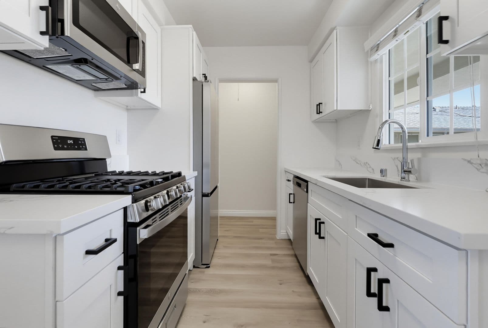 Los Angeles Apartment: 6627 - 6635 Crenshaw Blvd