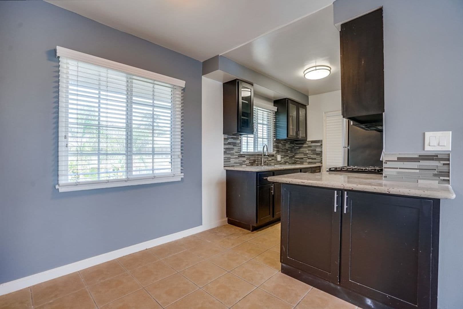 Los Angeles Apartment: 6627 - 6635 Crenshaw Blvd