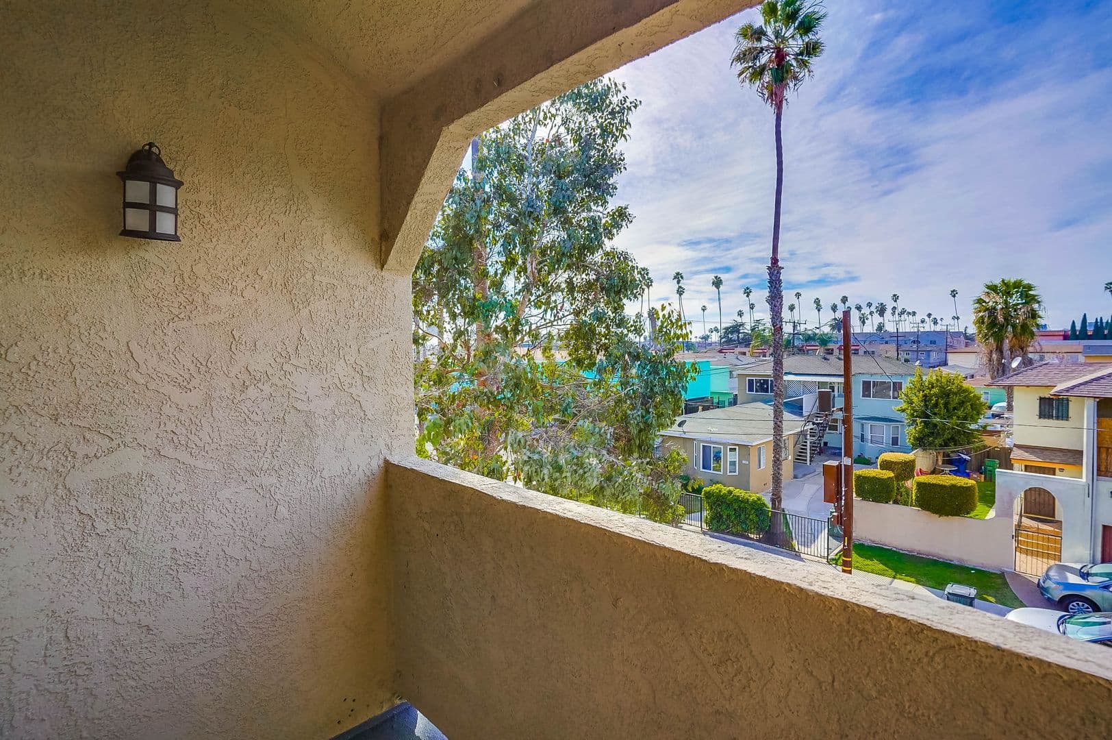 Inglewood Apartment: 600 E. 97th St