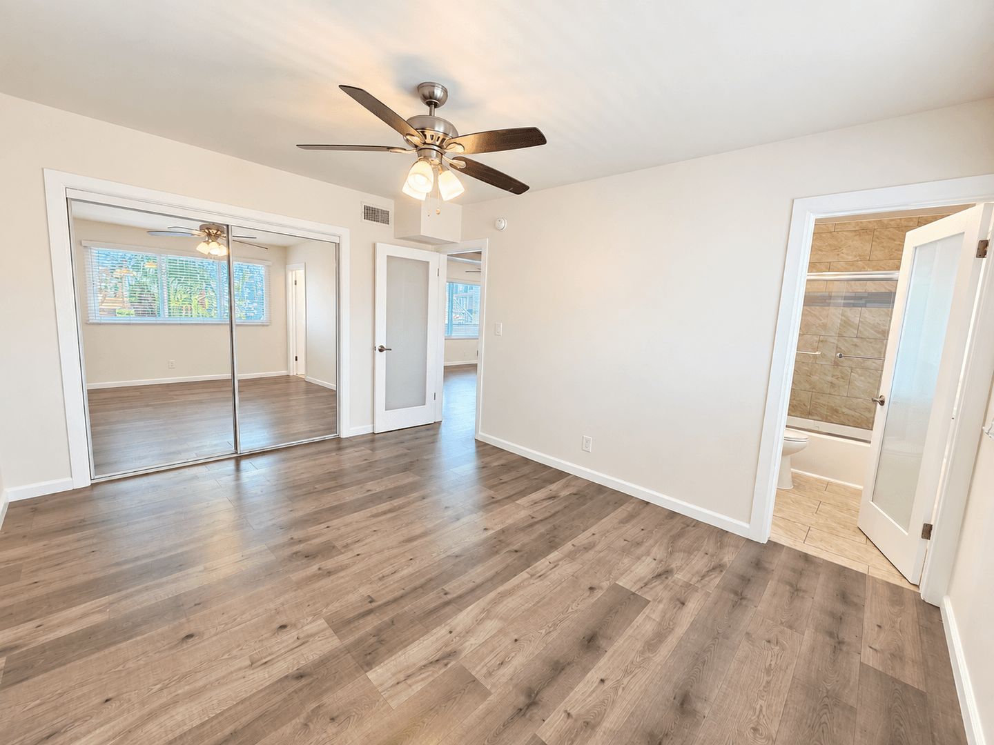 Inglewood Apartment: 621 E. 99th St