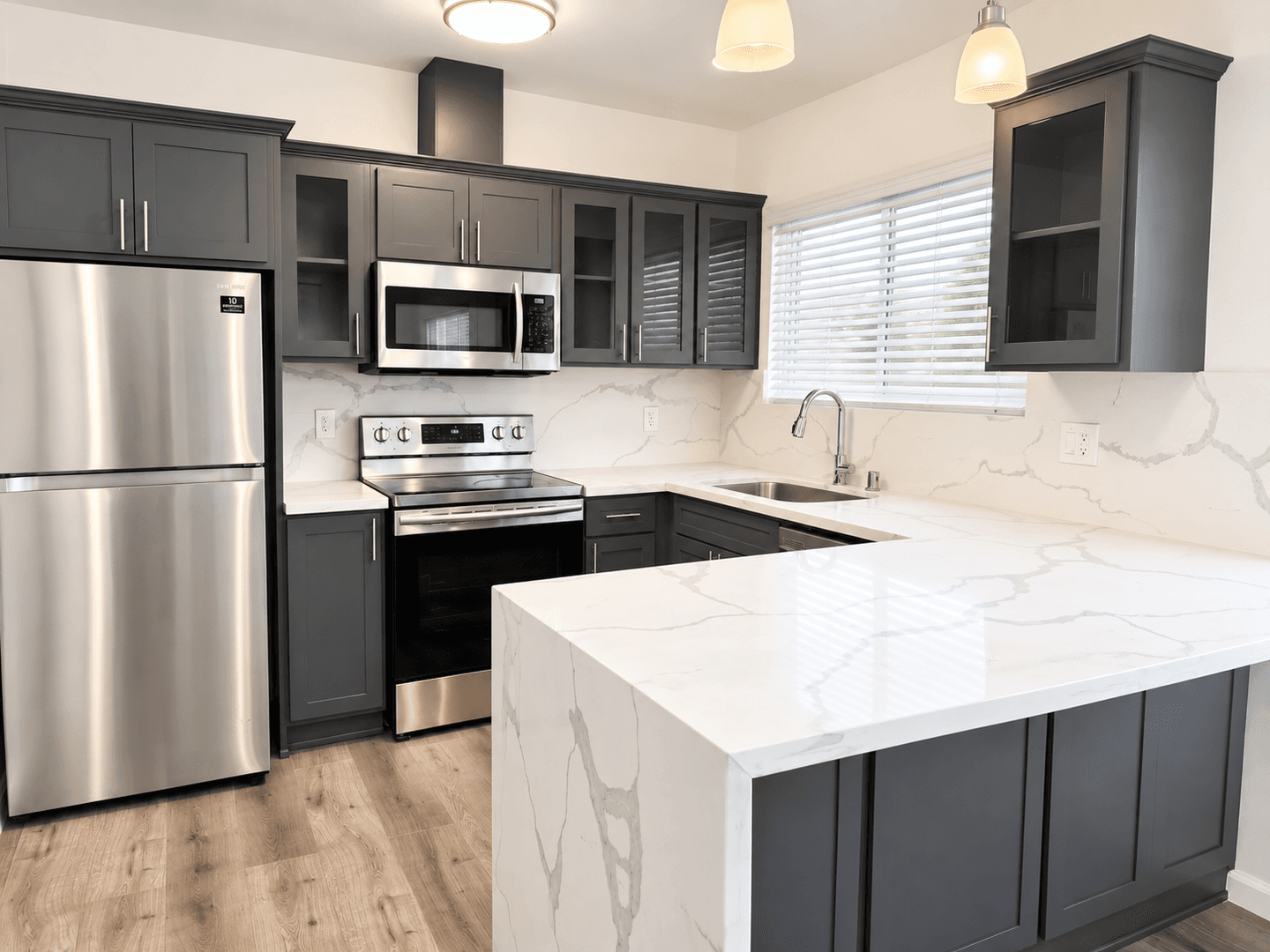 Inglewood Apartment: 621 E. 99th St