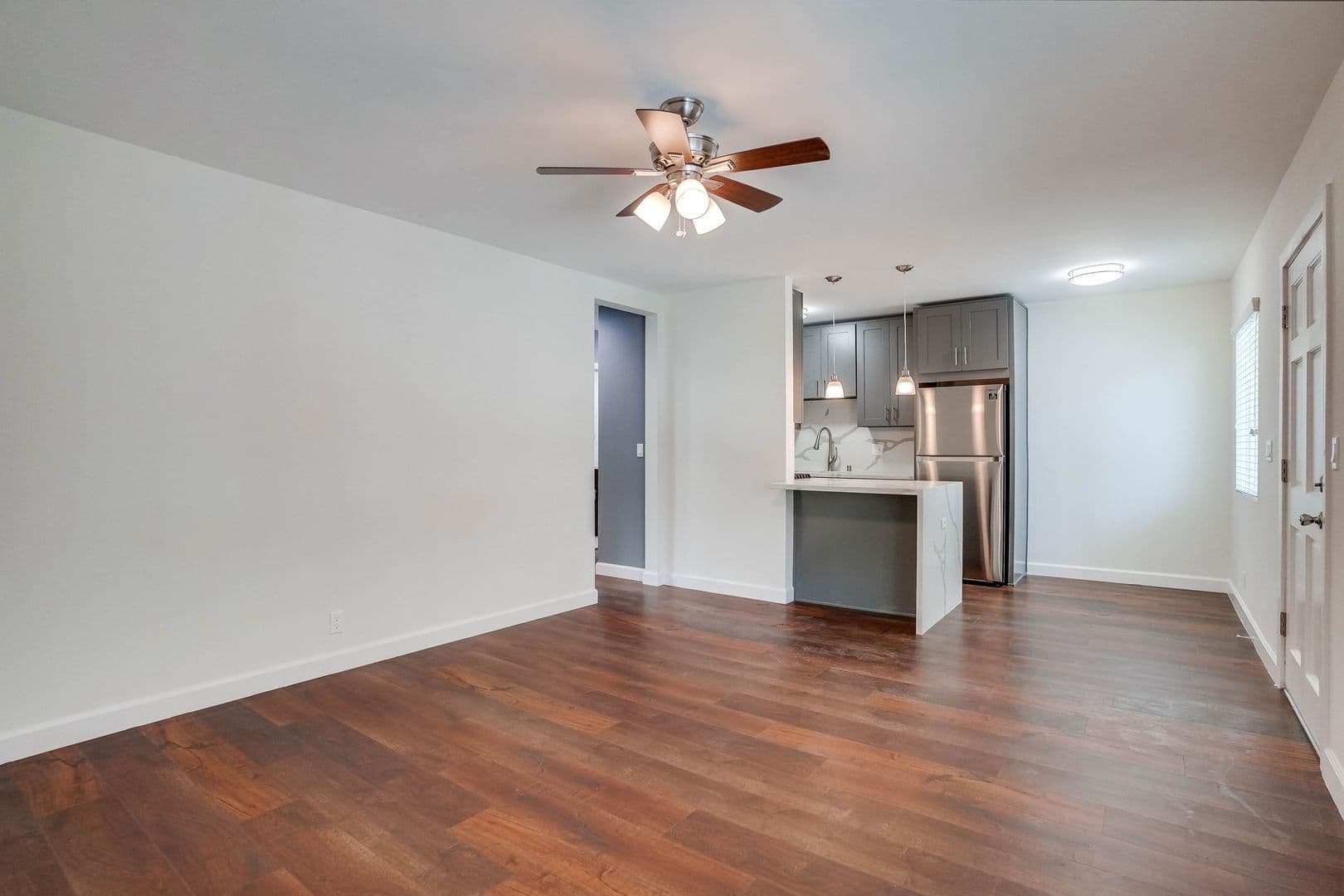 Inglewood Apartment: 920 Enterprise Ave