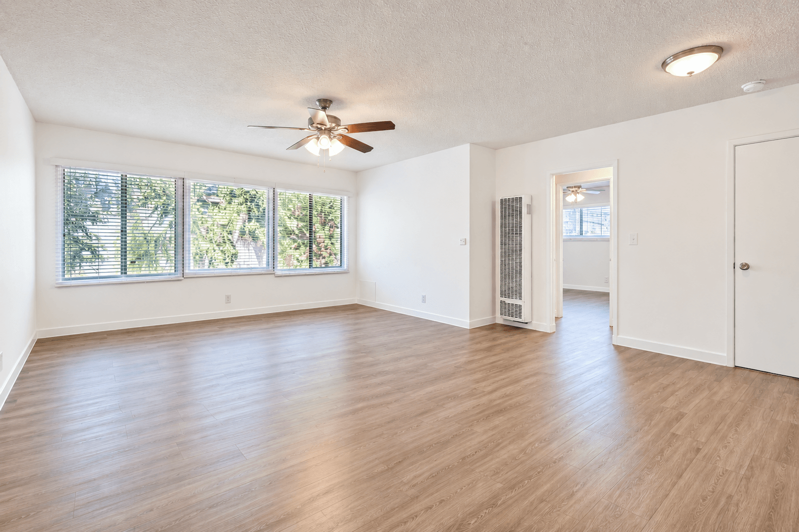 Los Angeles Apartment: 2235 W. 26th Pl