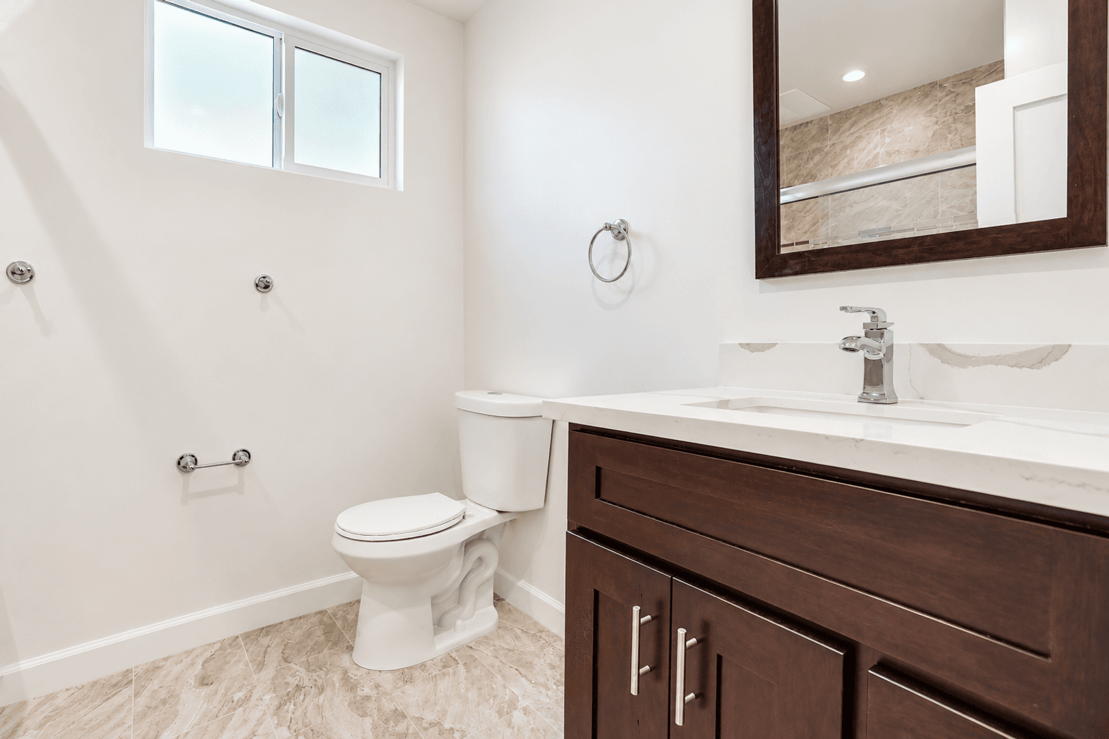 Inglewood Apartment: 920 Enterprise Ave