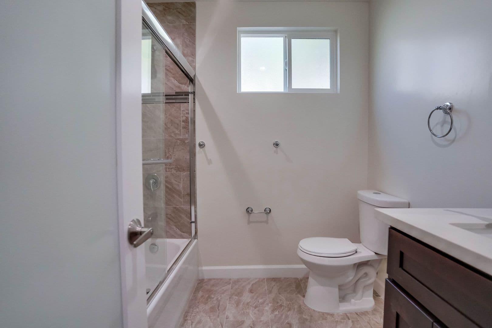 Inglewood Apartment: 920 Enterprise Ave