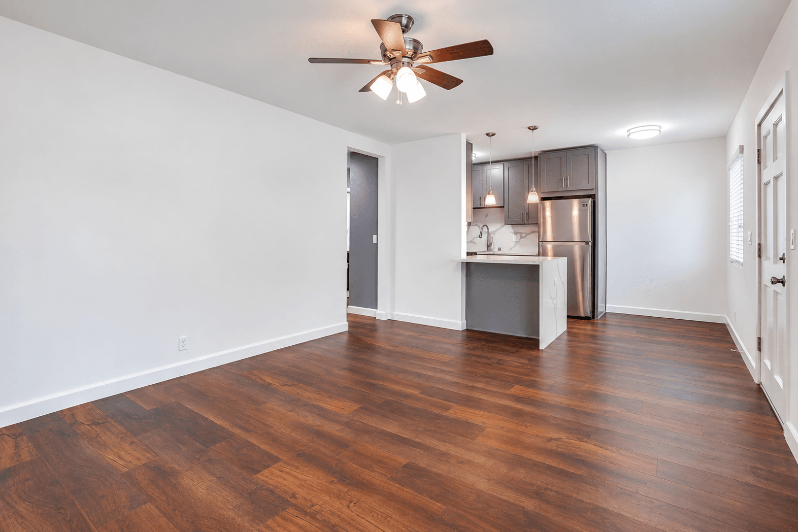 Inglewood Apartment: 920 Enterprise Ave