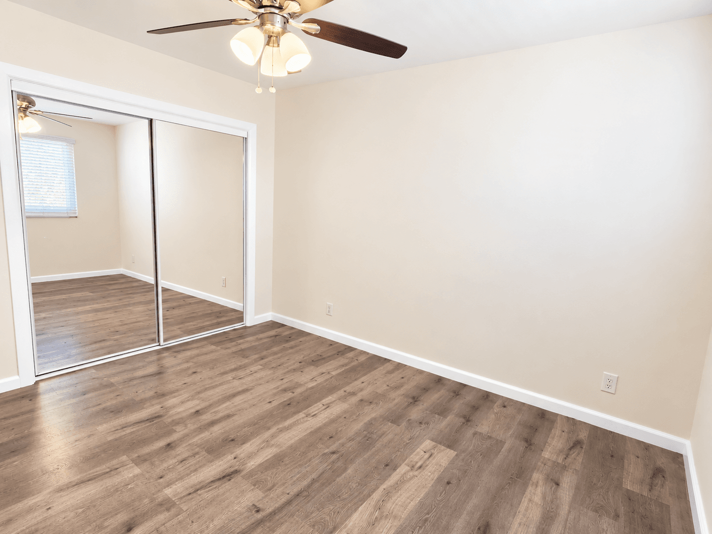 Inglewood Apartment: 621 E. 99th St