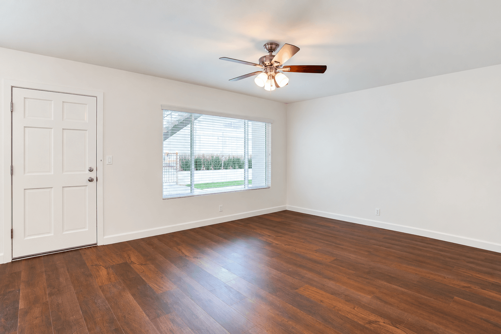 Inglewood Apartment: 920 Enterprise Ave