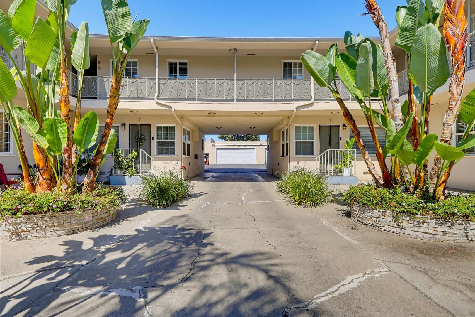 Los Angeles Apartment: 6627 - 6635 Crenshaw Blvd