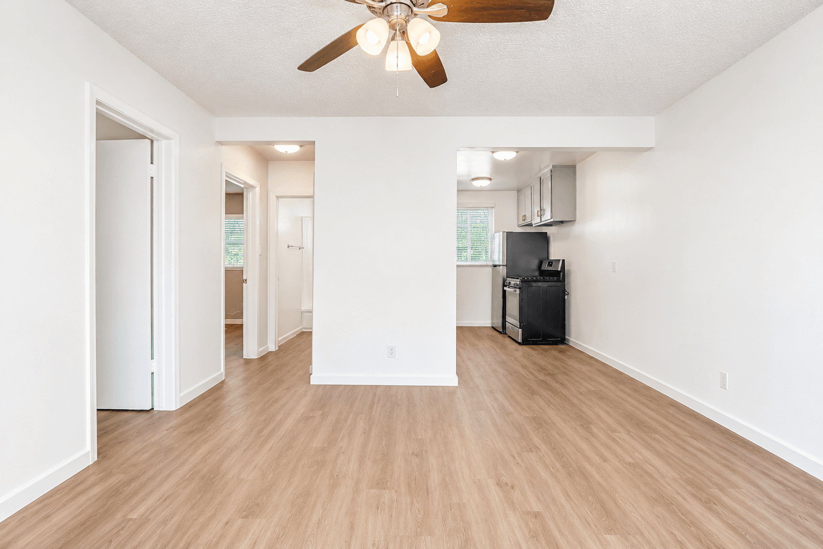 Los Angeles Apartment: 2249 W. 24th St