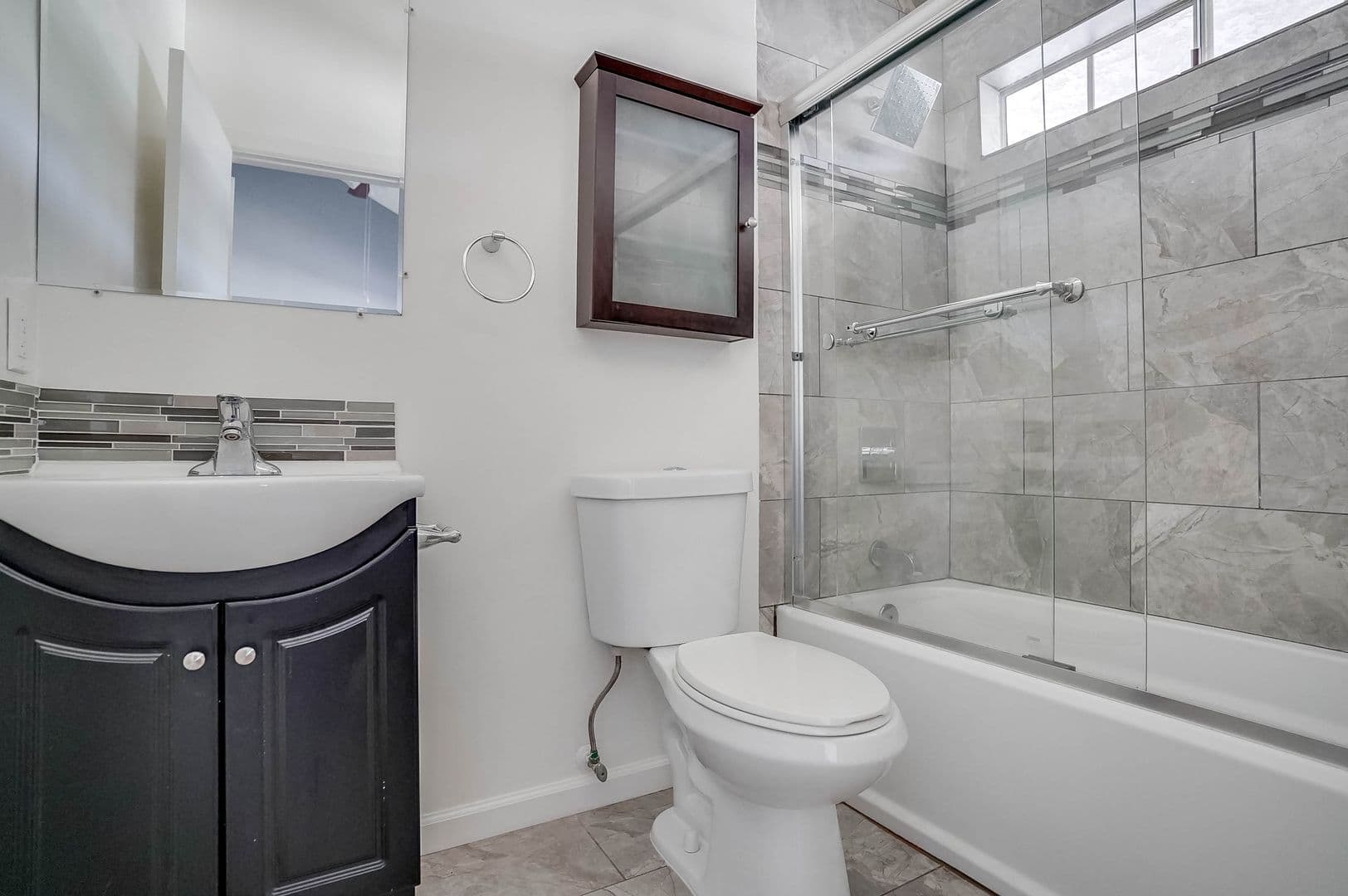 Inglewood Apartment: 600 E. 97th St