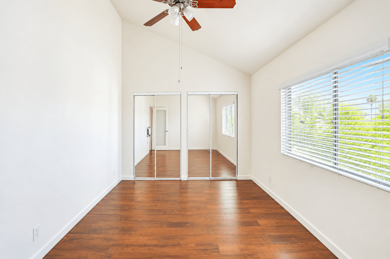 Inglewood Apartment: 600 E. 97th St