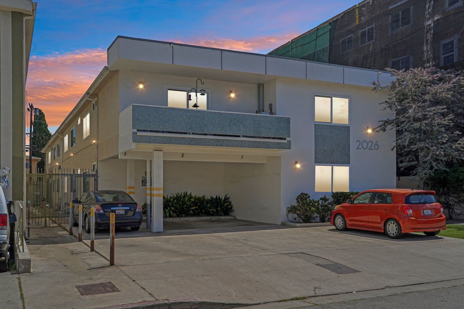 Los Angeles Apartment: 2026 Shenandoah St