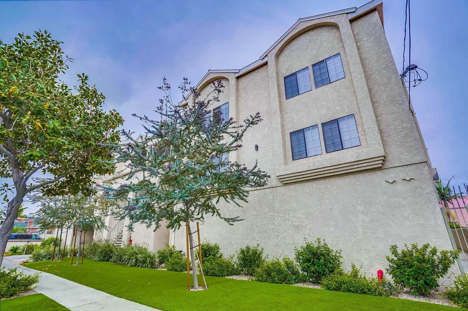 Inglewood Apartment: 3638 W. 113th St
