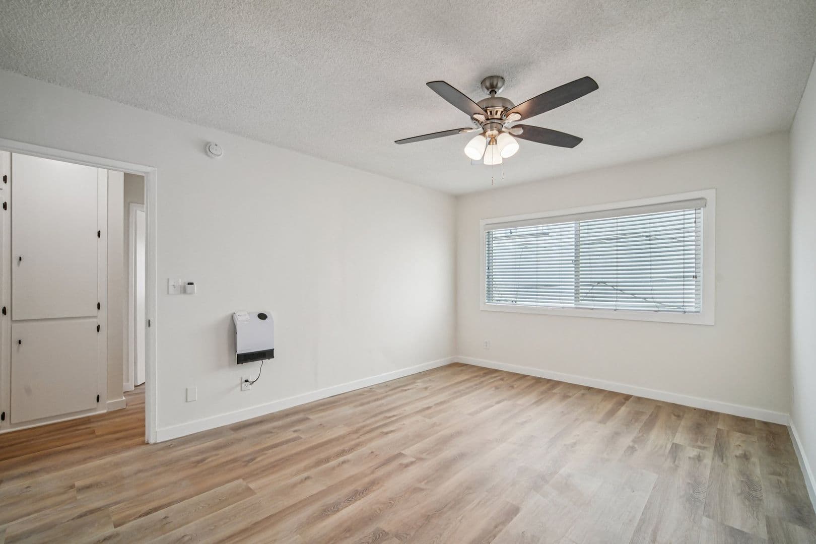 Los Angeles Apartment: 2026 Shenandoah St