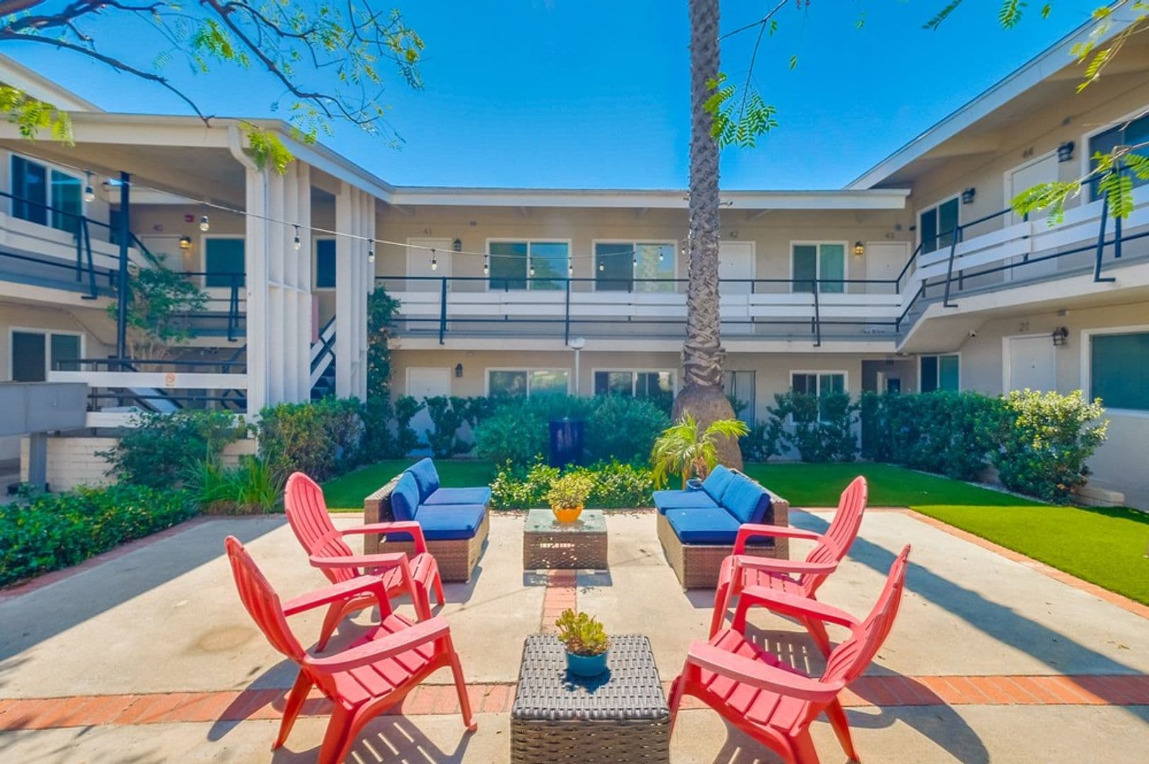 Los Angeles Apartment: 2675 Arlington Ave & 3105 W 27th St