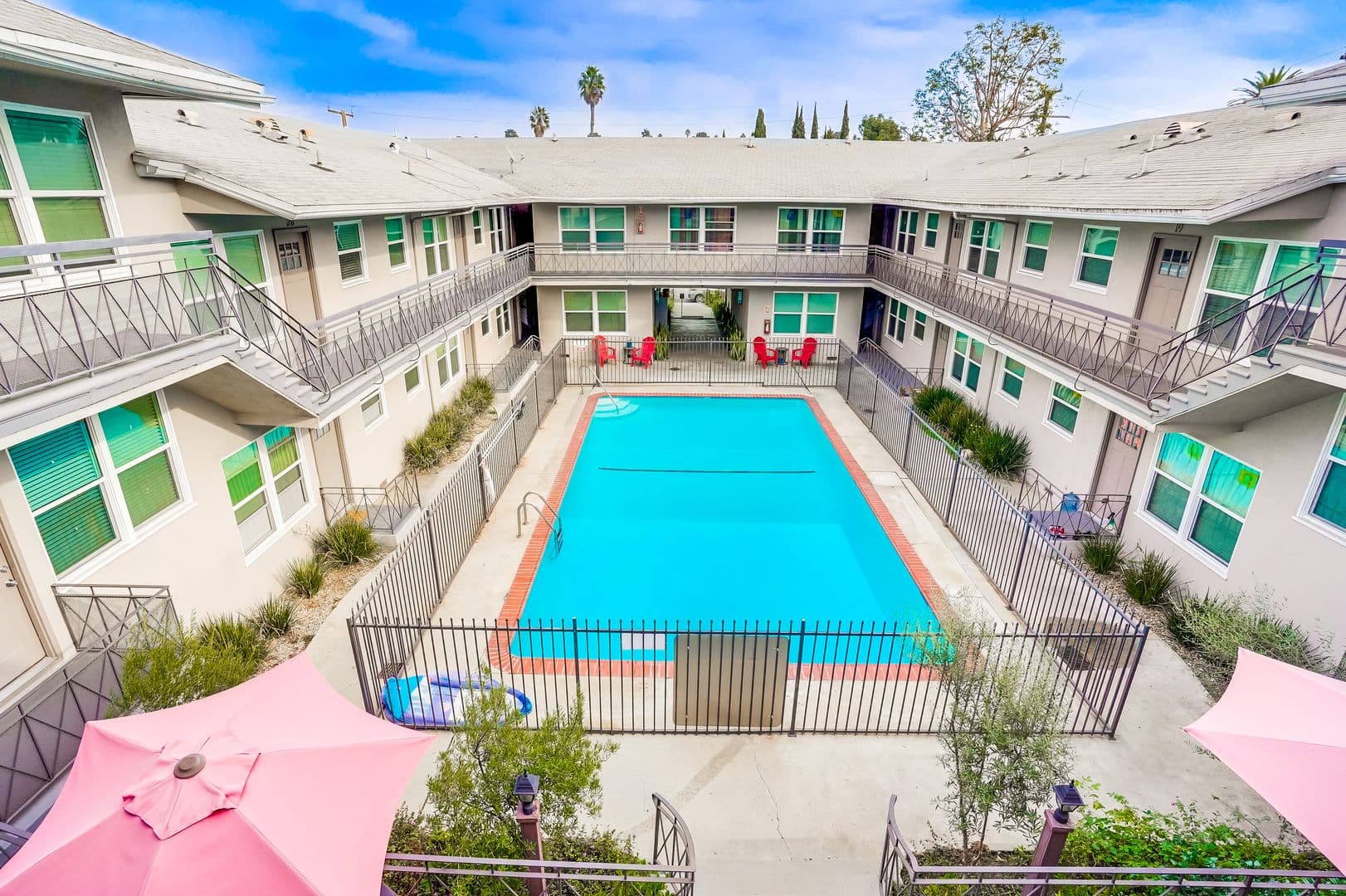 Inglewood Apartment: 115 N. Eastwood Ave