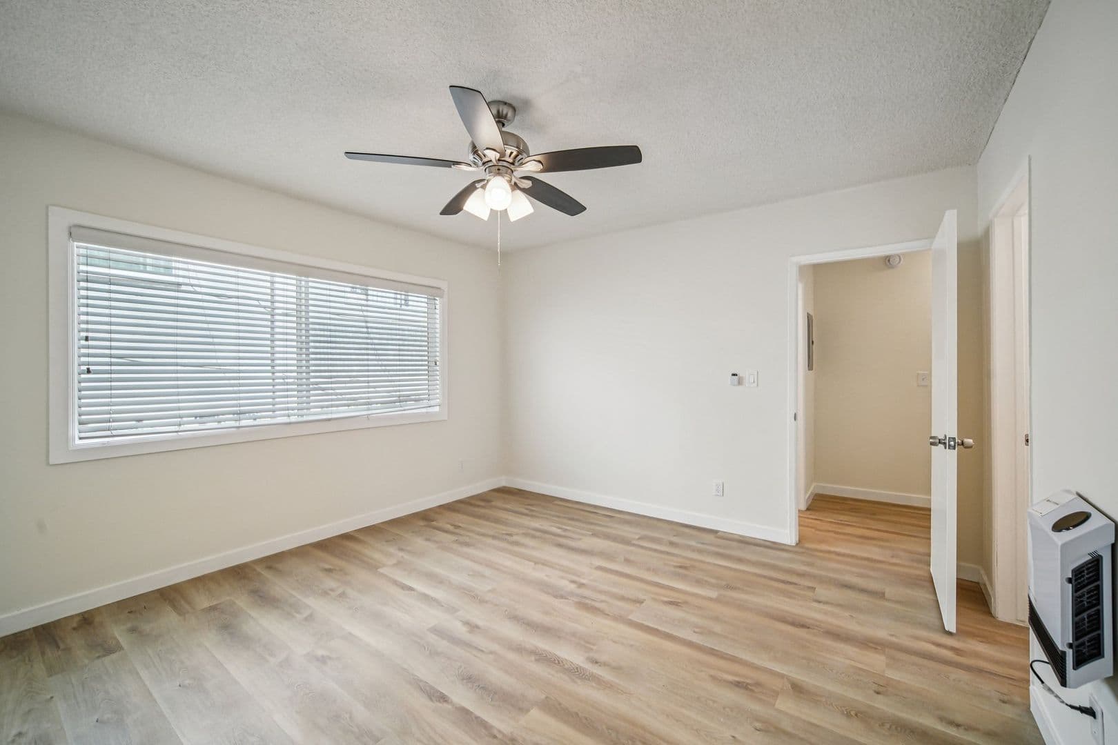 Los Angeles Apartment: 2026 Shenandoah St