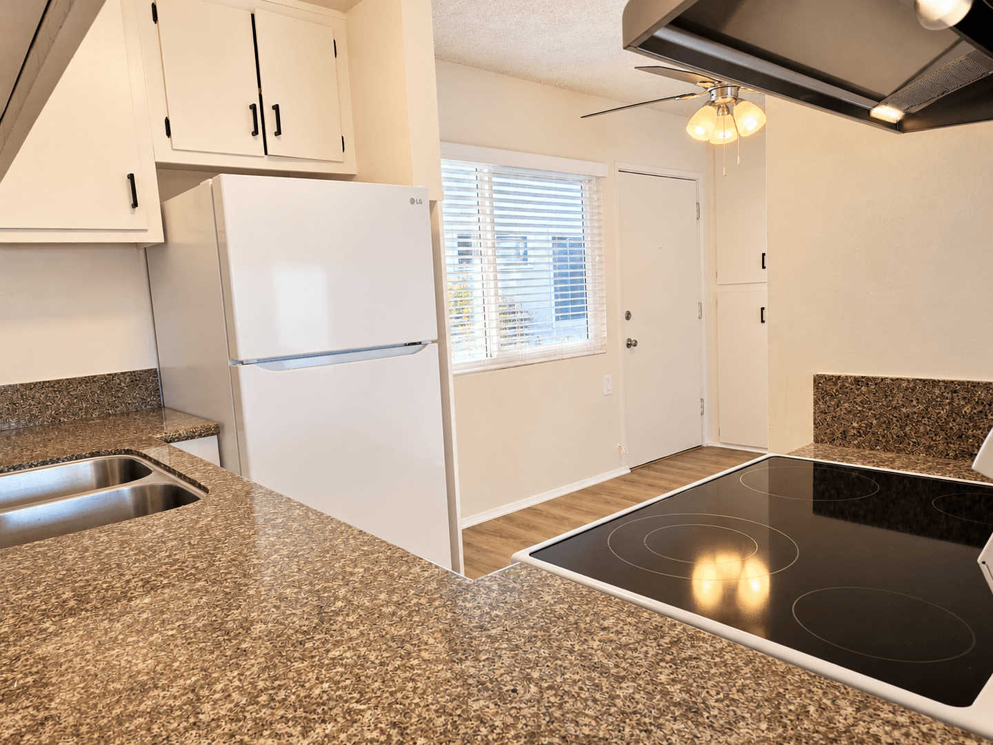 Los Angeles Apartment: 3715 W. 27th St