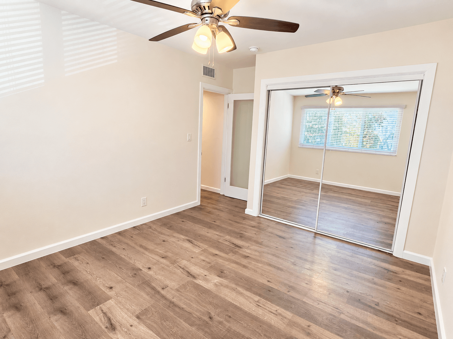 Inglewood Apartment: 621 E. 99th St