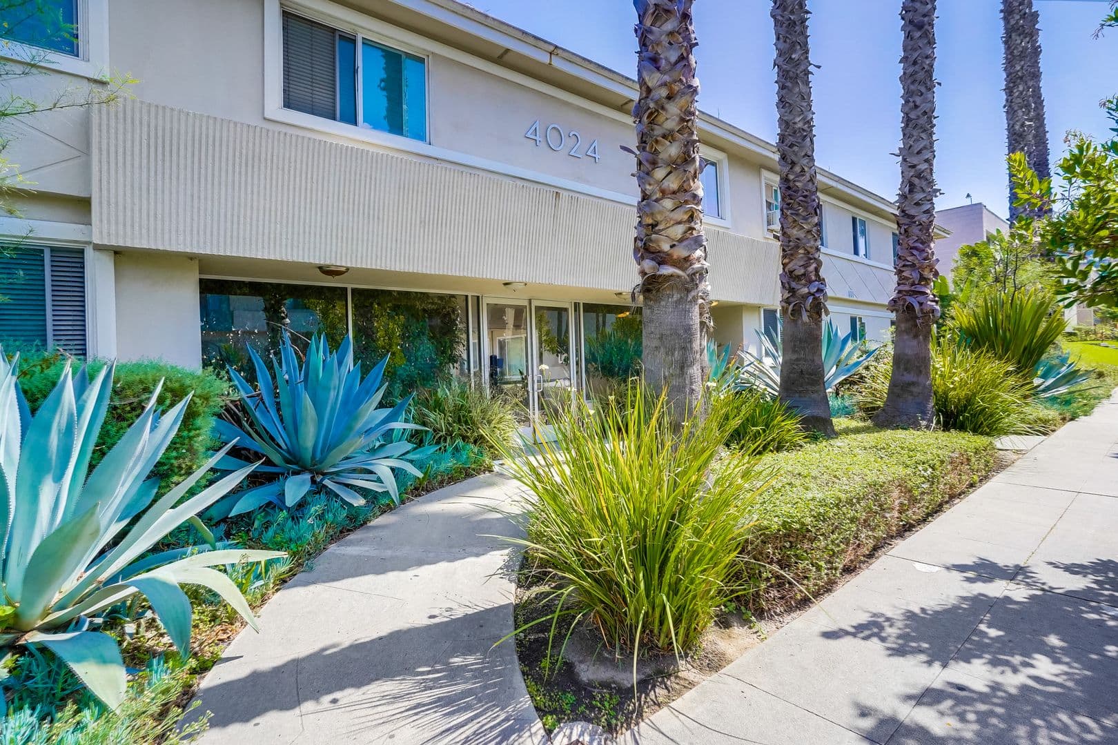 Los Angeles Apartment: 4024 Ursula Ave