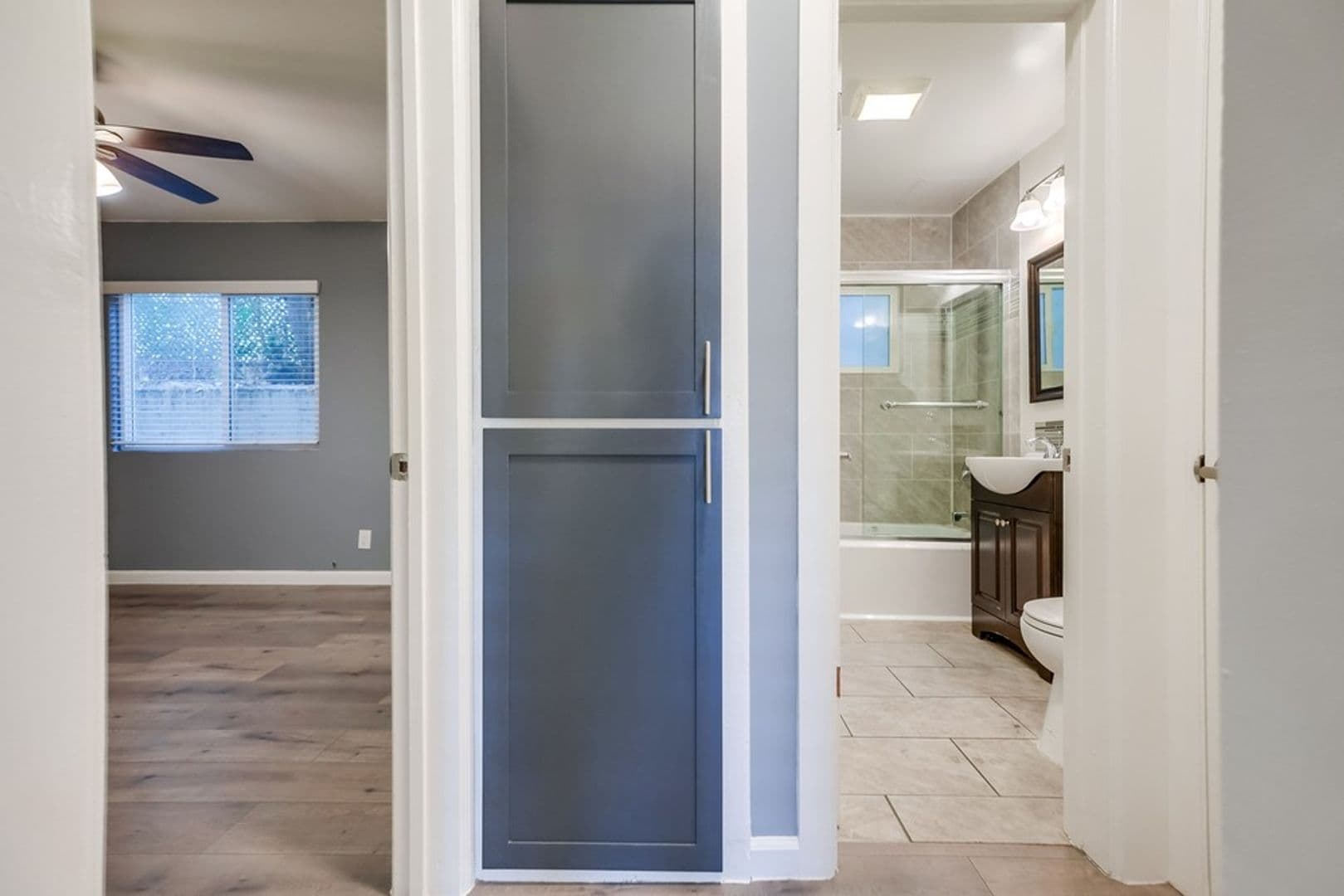 Los Angeles Apartment: 2675 Arlington Ave & 3105 W 27th St